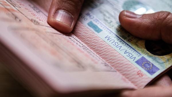 Эксперт назвала россиянам страны для быстрого получения шенгенской визы<br />
