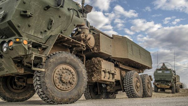 Пентагон намерен передавать Киеву развединформацию для ударов при помощи РСЗО<br />
